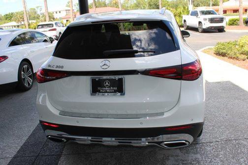 2025 Mercedes-Benz GLC 300 Base