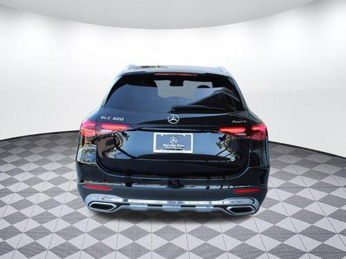 2025 Mercedes-Benz GLC 300 4MATIC