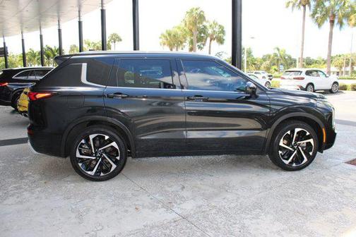 2022 Mitsubishi Outlander SEL Special Edition 2WD