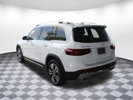 2025 Mercedes-Benz GLB 250 Base
