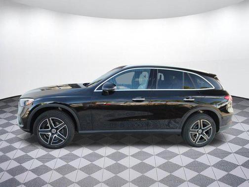 Obsidian Black Metallic 2026 Mercedes-Benz GLC 300 Base