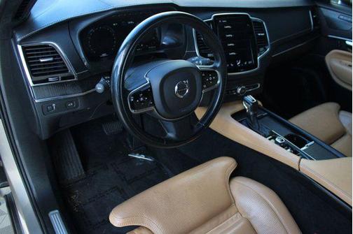 2021 Volvo XC90 T6 Inscription