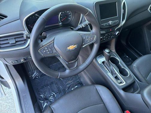 Summit White 2021 Chevrolet Equinox 1LT