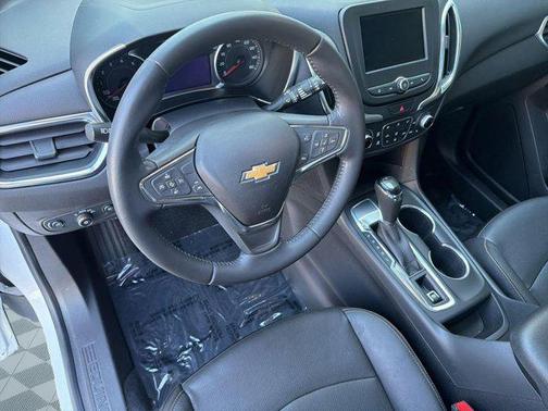 Summit White 2021 Chevrolet Equinox 1LT