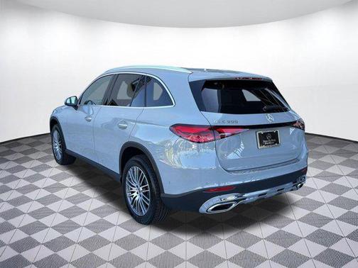 MANUFAKTUR Alpine Grey 2026 Mercedes-Benz GLC 300 Base
