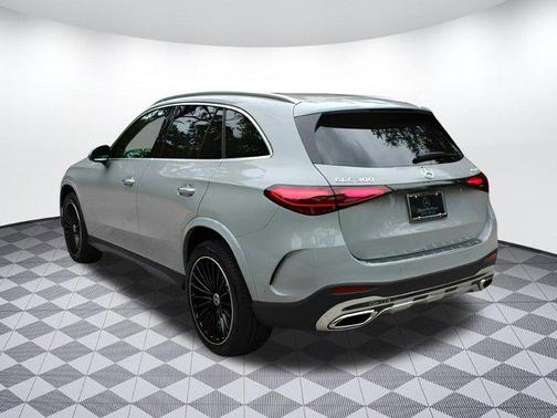 2025 Mercedes-Benz GLC 300 4MATIC