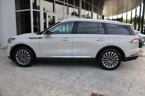 2023 Lincoln Aviator Standard