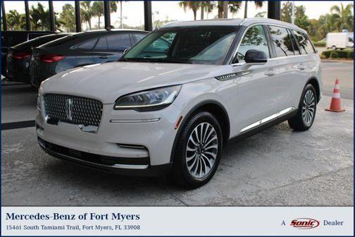 2023 Lincoln Aviator Standard