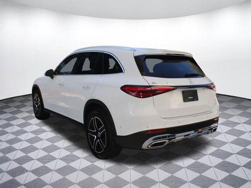 2026 Mercedes-Benz GLC 300 4MATIC