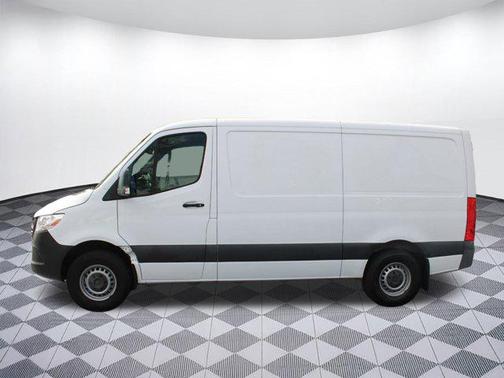 2019 Mercedes-Benz Sprinter 2500 Standard Roof