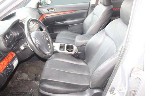 2012 Subaru Outback 2.5i Limited