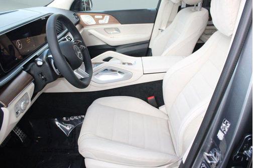 2026 Mercedes-Benz GLS 450 4MATIC