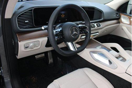 2026 Mercedes-Benz GLS 450 4MATIC