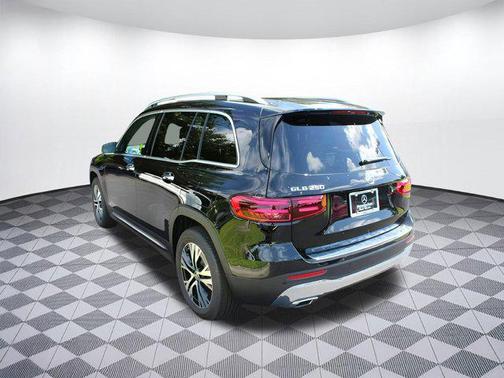 2025 Mercedes-Benz GLB 250 Base