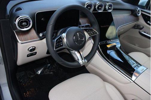2026 Mercedes-Benz GLC 300 Base