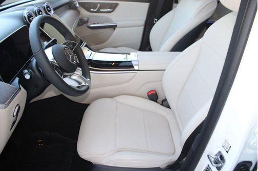 2026 Mercedes-Benz GLC 300 Base