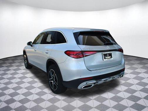 2026 Mercedes-Benz GLC 300 4MATIC