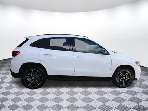 2025 Mercedes-Benz GLA 250 Base