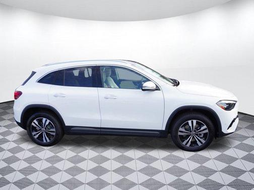 2025 Mercedes-Benz GLA 250 Base