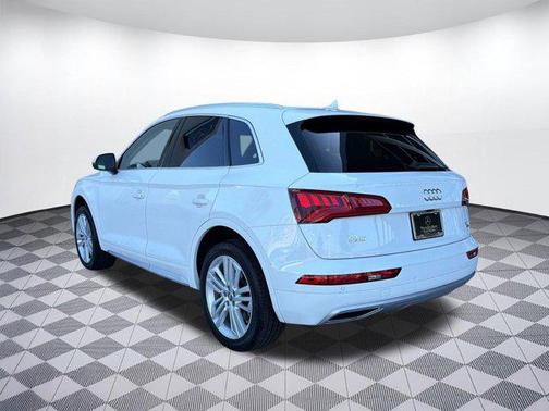 Ibis White 2018 Audi Q5 2.0T Tech Premium