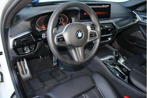 2021 BMW 540 540i