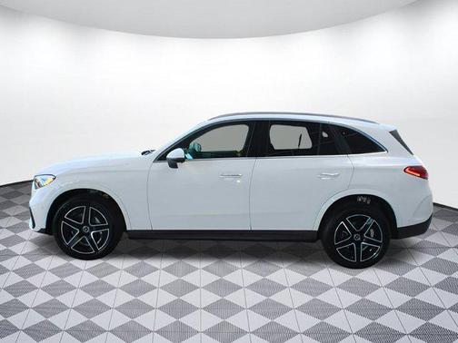2025 Mercedes-Benz GLC 300 4MATIC