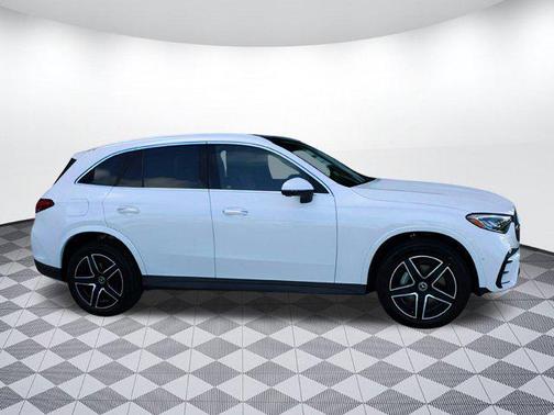 2025 Mercedes-Benz GLC 300 4MATIC