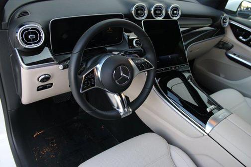 2025 Mercedes-Benz GLC 300 Base