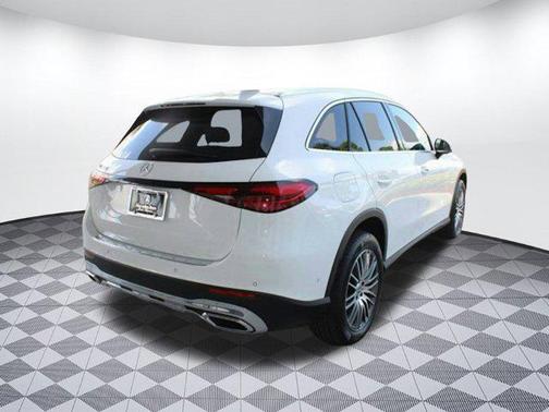 2025 Mercedes-Benz GLC 300 Base