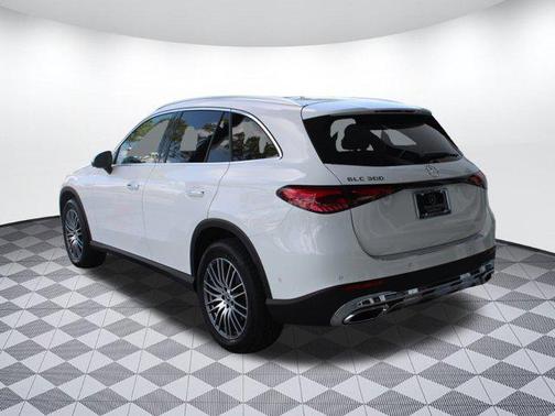2025 Mercedes-Benz GLC 300 Base