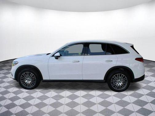 2025 Mercedes-Benz GLC 300 Base