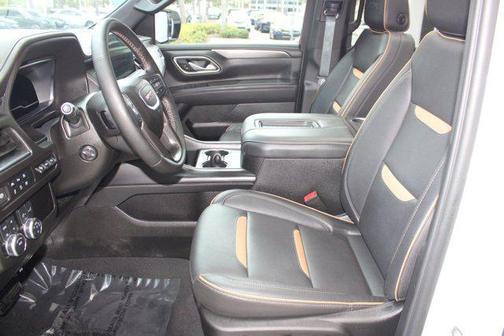 2024 GMC Yukon XL 4WD AT4