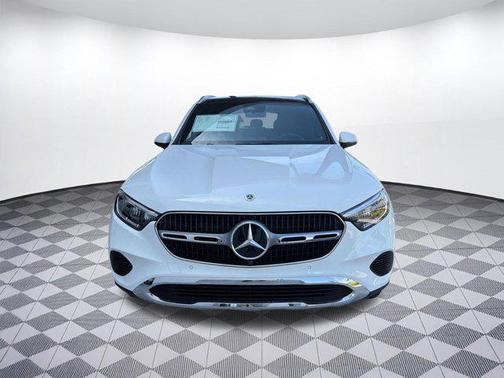 Polar White 2026 Mercedes-Benz GLC 300 Base