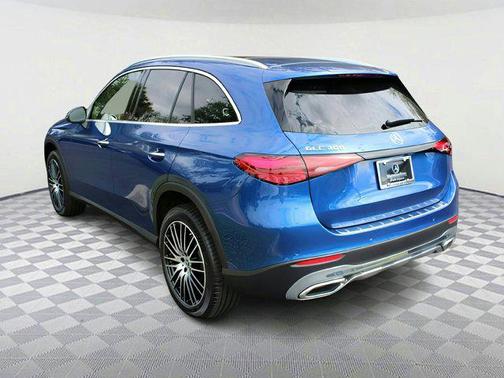 2025 Mercedes-Benz GLC 300 Base