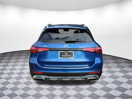 2025 Mercedes-Benz GLC 300 Base