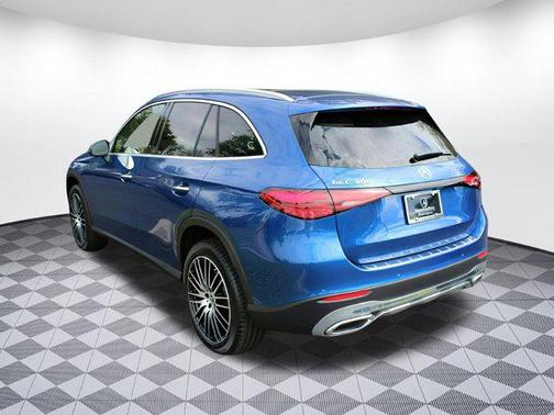 2025 Mercedes-Benz GLC 300 Base