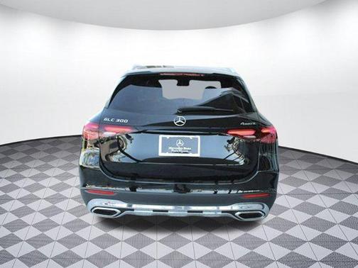 2025 Mercedes-Benz GLC 300 4MATIC