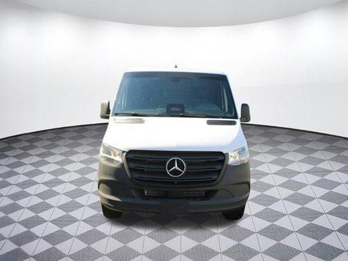 2025 Mercedes-Benz Sprinter 2500 Standard Roof