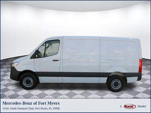 2025 Mercedes-Benz Sprinter 2500 Standard Roof