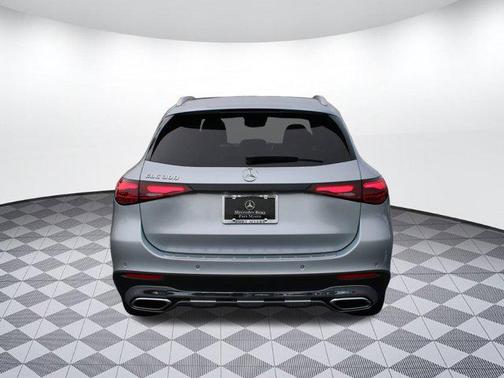 2025 Mercedes-Benz GLC 300 Base
