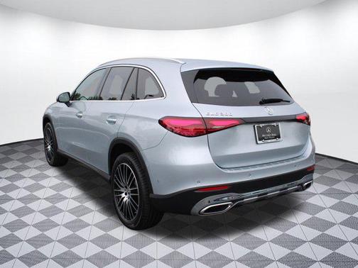 2025 Mercedes-Benz GLC 300 Base