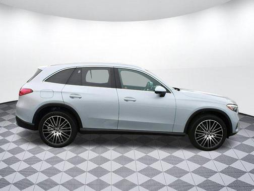 2025 Mercedes-Benz GLC 300 Base
