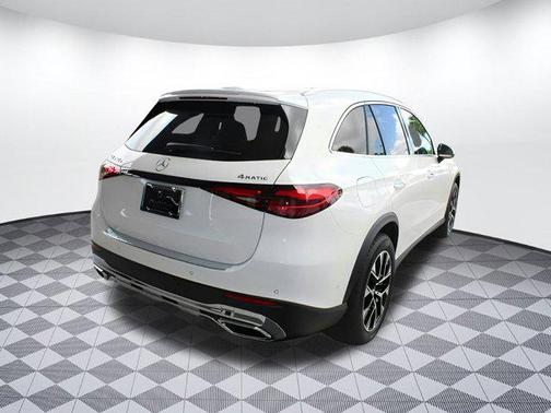 2025 Mercedes-Benz GLC 350e Base