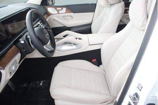 2026 Mercedes-Benz GLS 450 4MATIC
