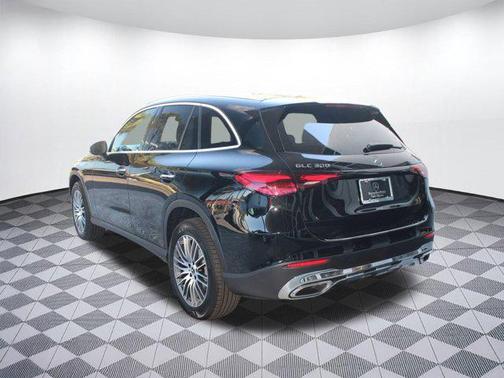 2026 Mercedes-Benz GLC 300 Base