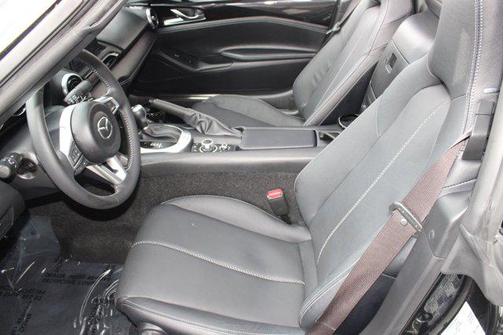 2023 Mazda MX-5 Miata RF Grand Touring