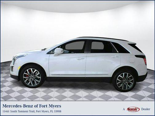 2022 Cadillac XT5 Sport