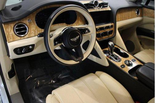 2023 Bentley Bentayga V8