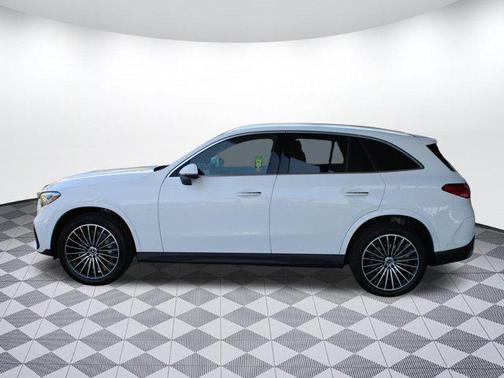 2025 Mercedes-Benz GLC 300 Base