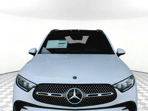 2025 Mercedes-Benz GLC 300 Base